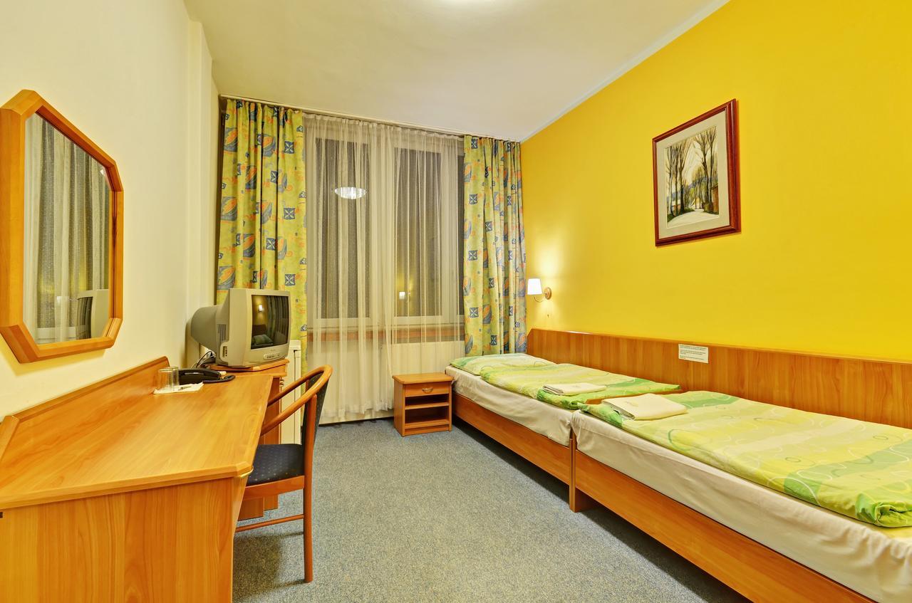 Hotel Slunce Havlíčkův Brod Exterior foto