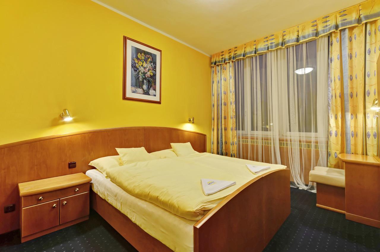 Hotel Slunce Havlíčkův Brod Exterior foto